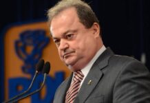 Vasile Blaga (PNL): Dacă decizia CCR pe pensiile magistraţilor e pe formă, premierul, după 30 de zile, poate să asume răspunderea