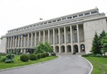 Statul nu își respectă propriile legi. De la „atenție cade tencuiala” la legi date degeaba pentru educație, pensii și salarii